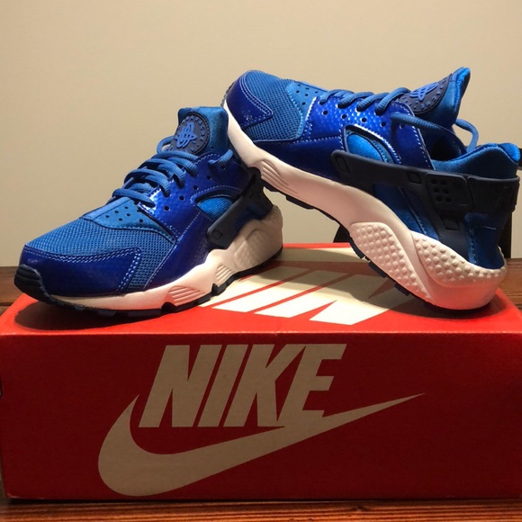 NWT Nike Air Huarache Run | Size 6